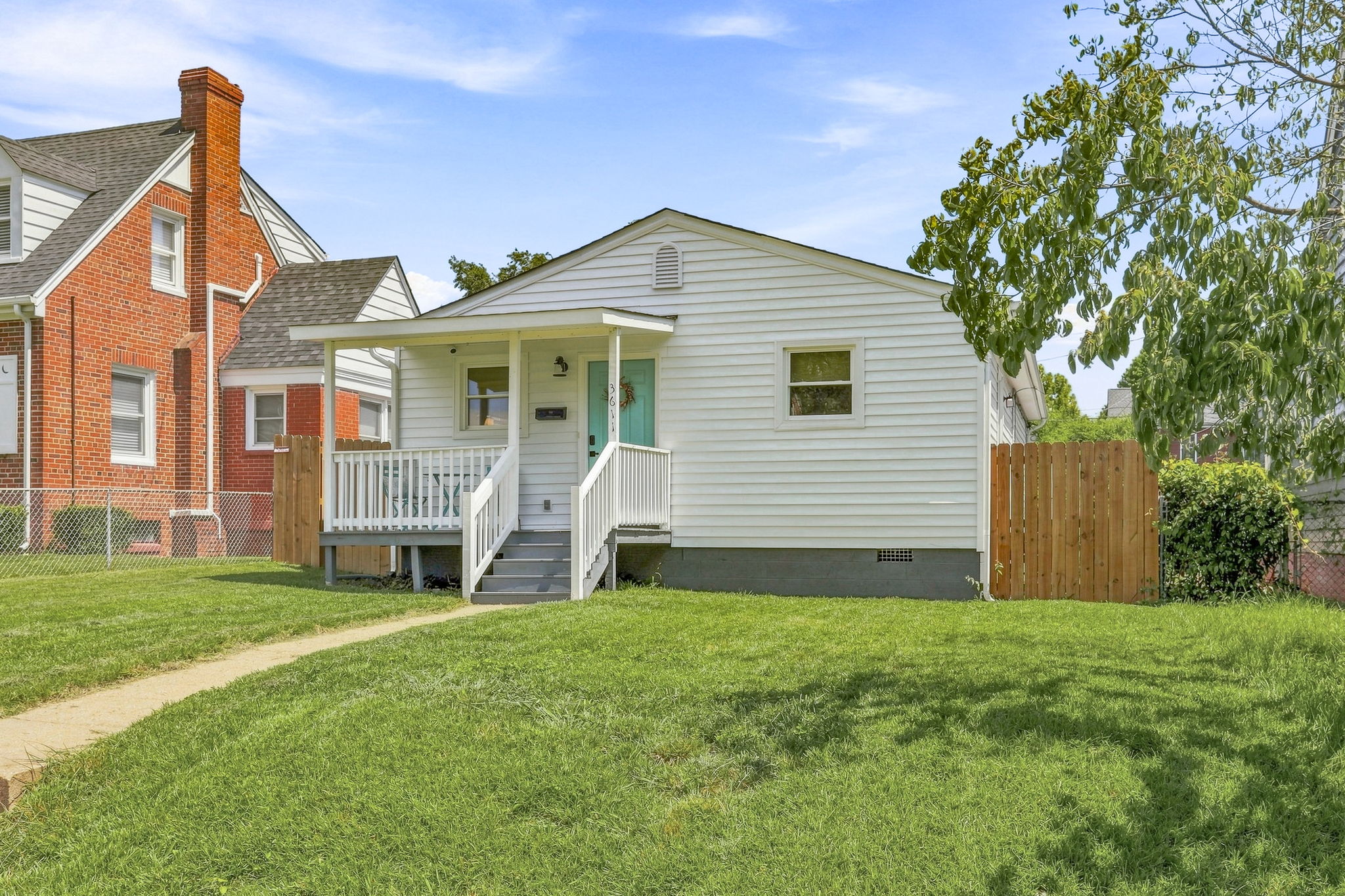 03-Exterior Front