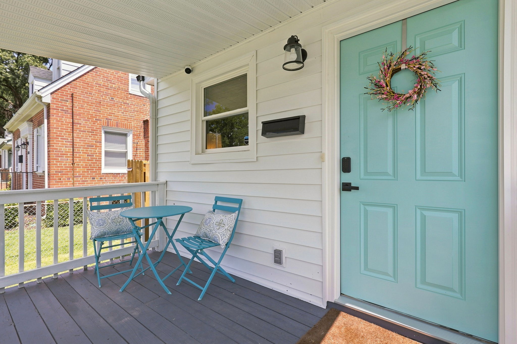 05-Front Porch