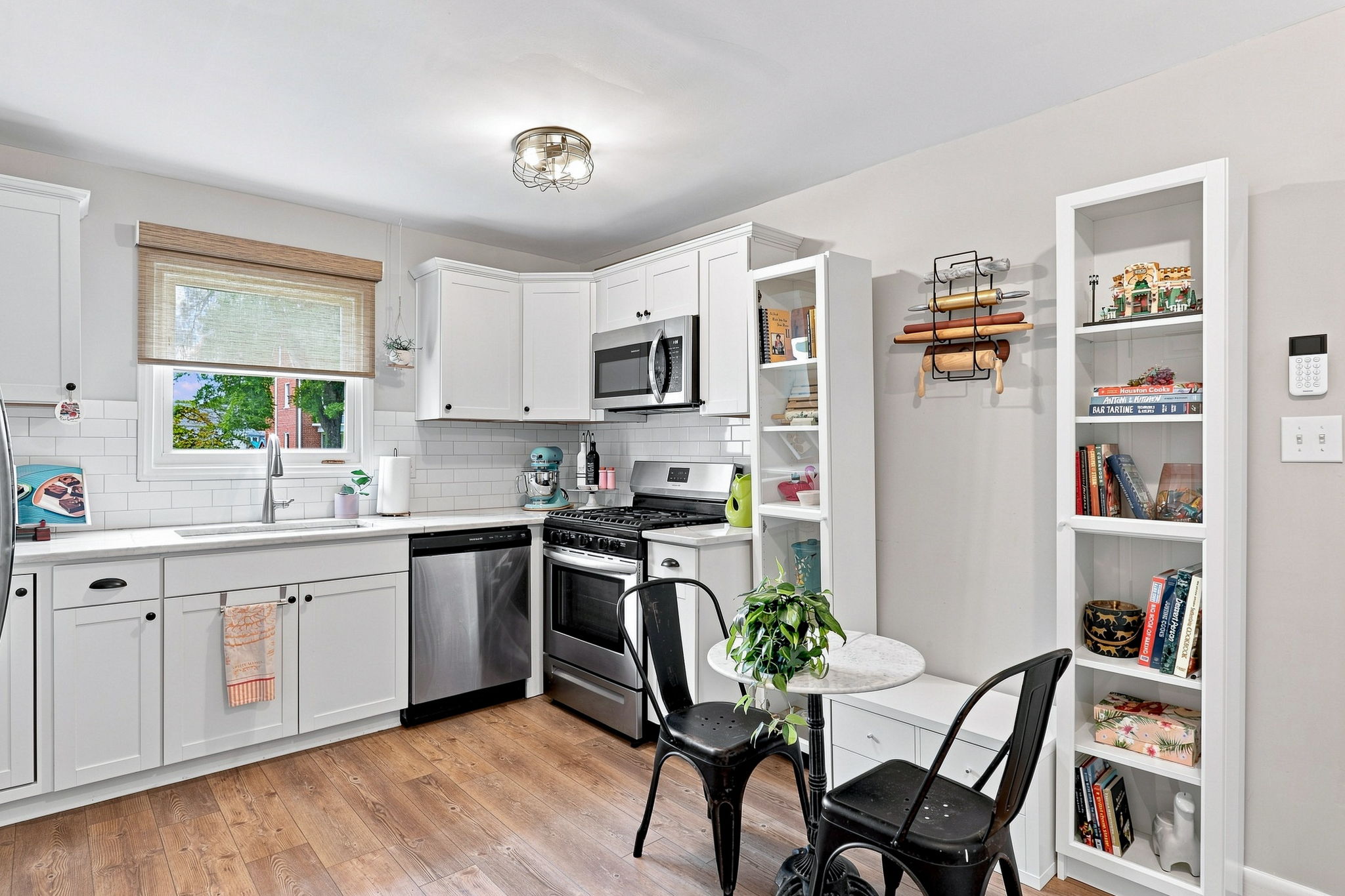 10-Kitchen