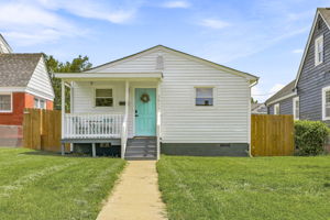 01-Exterior Front