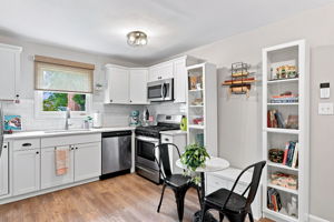 10-Kitchen