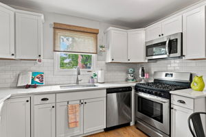 12-Kitchen