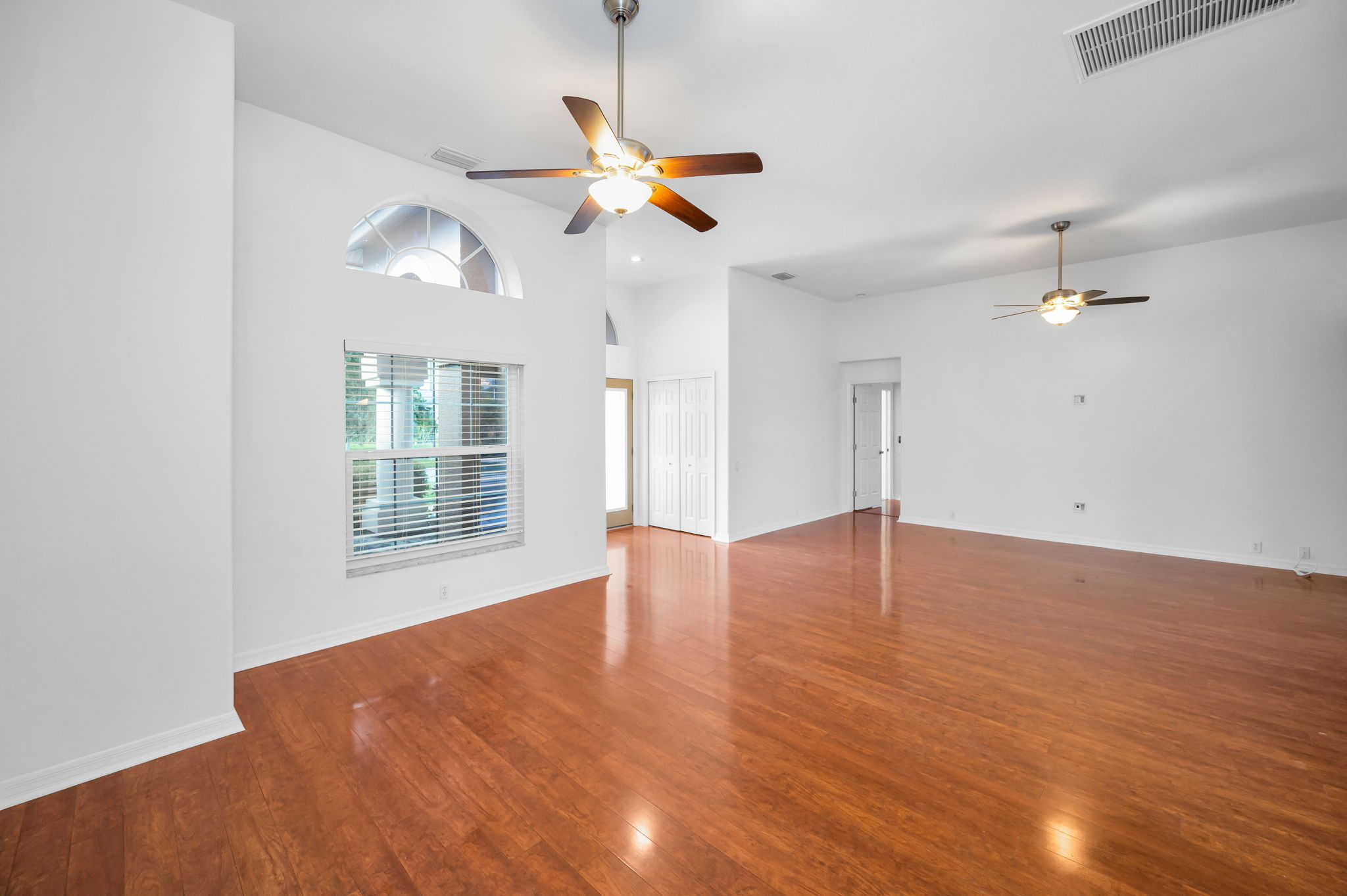 Dining Room3