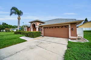 Front Exterior3