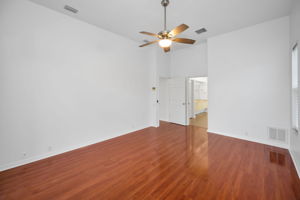 Primary Bedroom1b