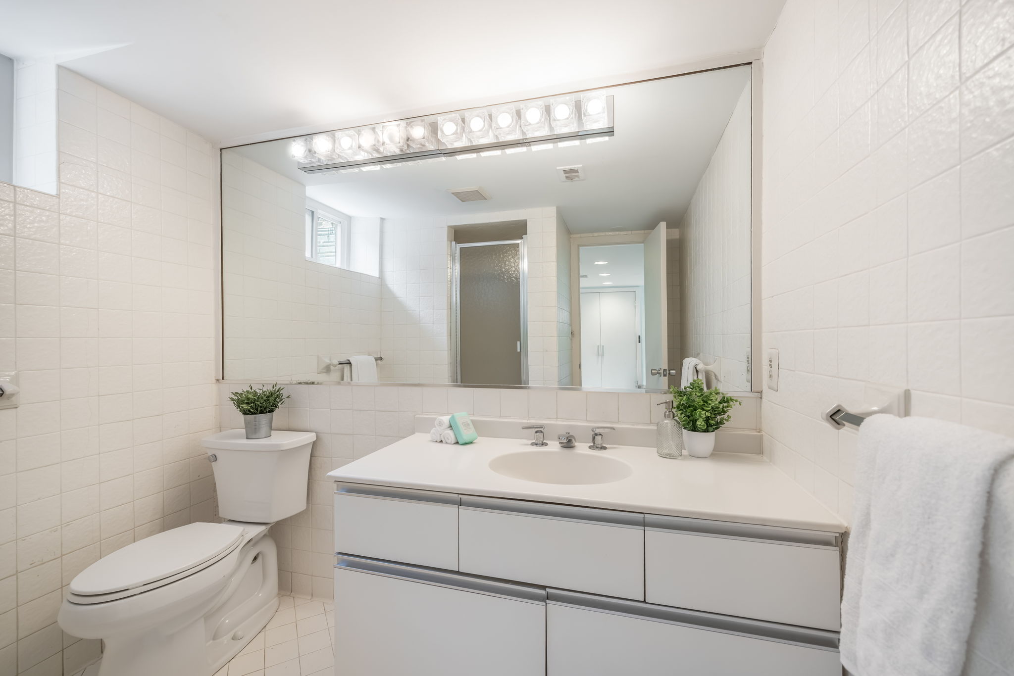 Ensuite Bathroom in lower level primary bedroom
