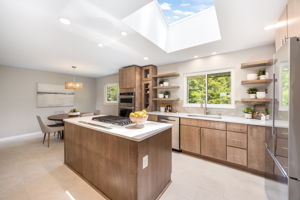 Recently renovated eat-in kitchen w/skylight!