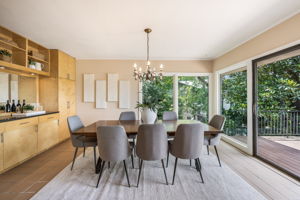 Dining Room w/built-ins & Sliding doors to deck!