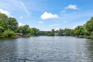 Lake Barcroft Waterfront home w/spectacular views!