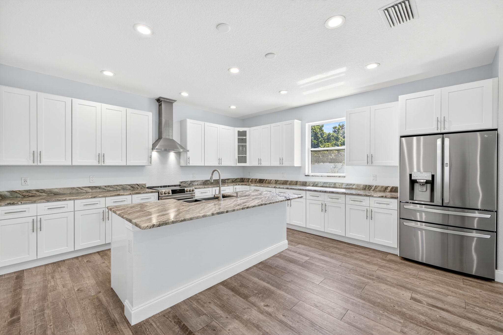 Breakfast Bar 2 of 2