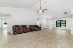 3613 39th St SW, Lehigh Acres, FL 33976, USA Photo 12