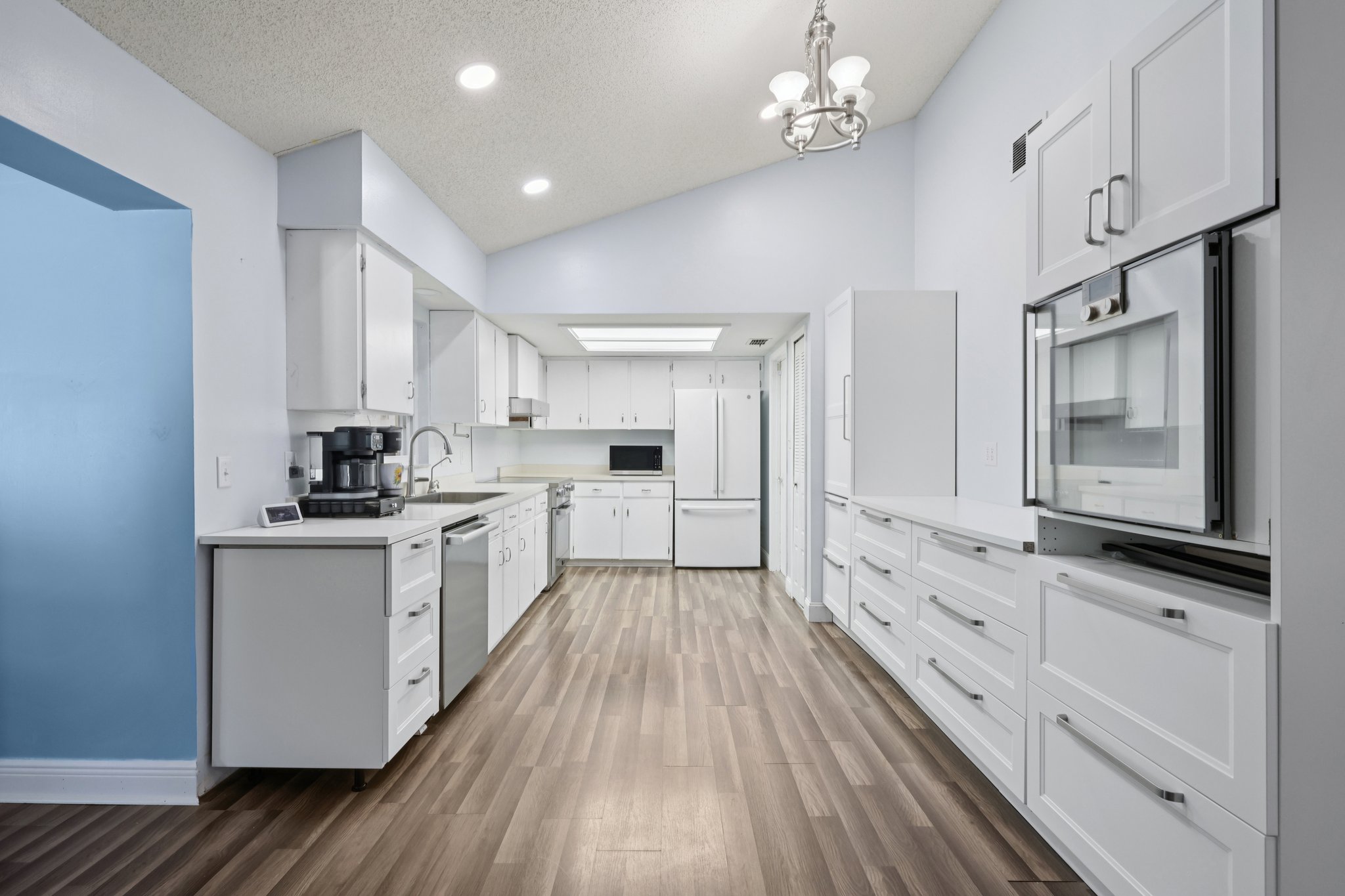 - 3613 Coppertree Cir-L0505-007.jpg