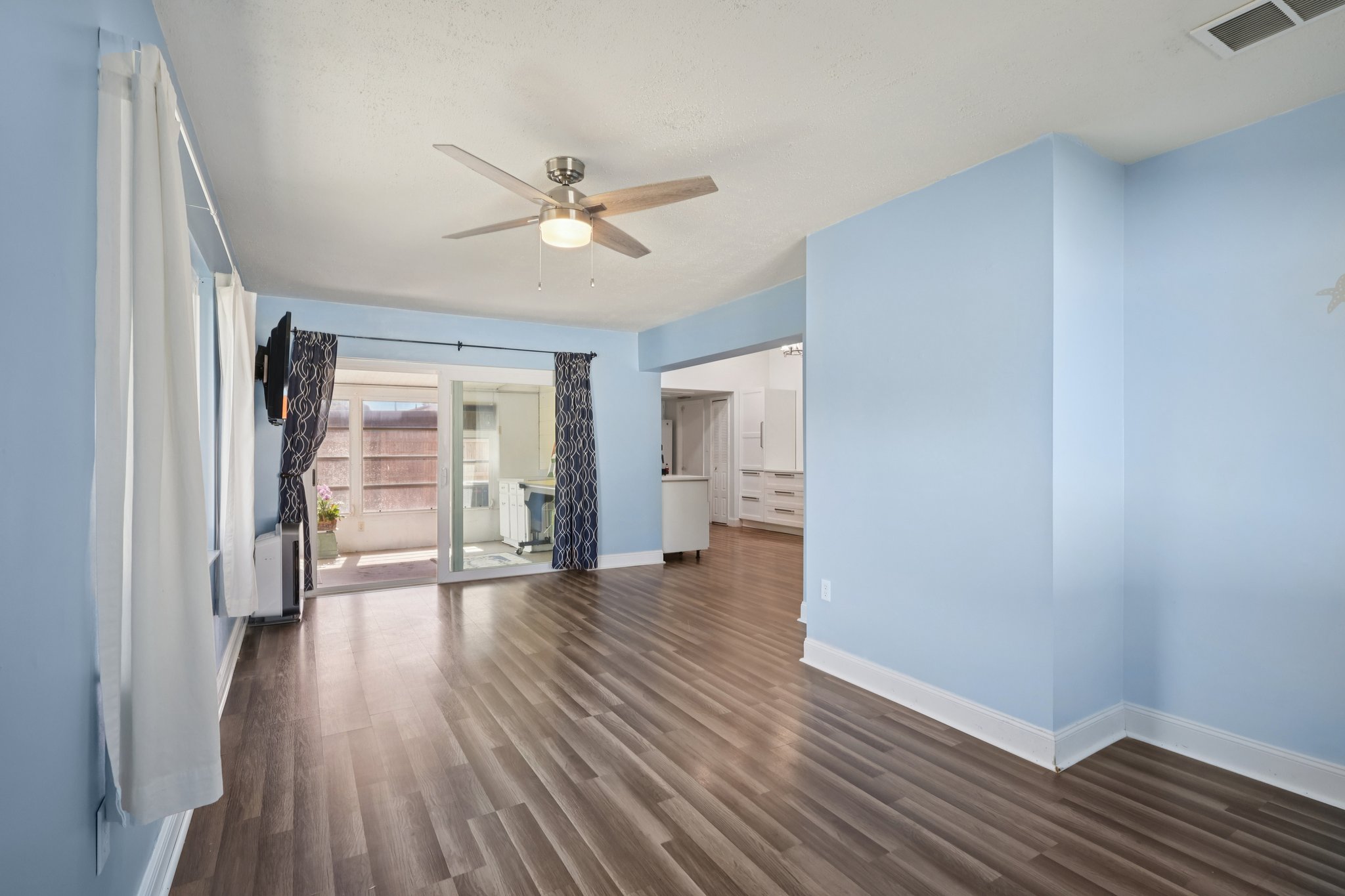- 3613 Coppertree Cir-L0505-016.jpg