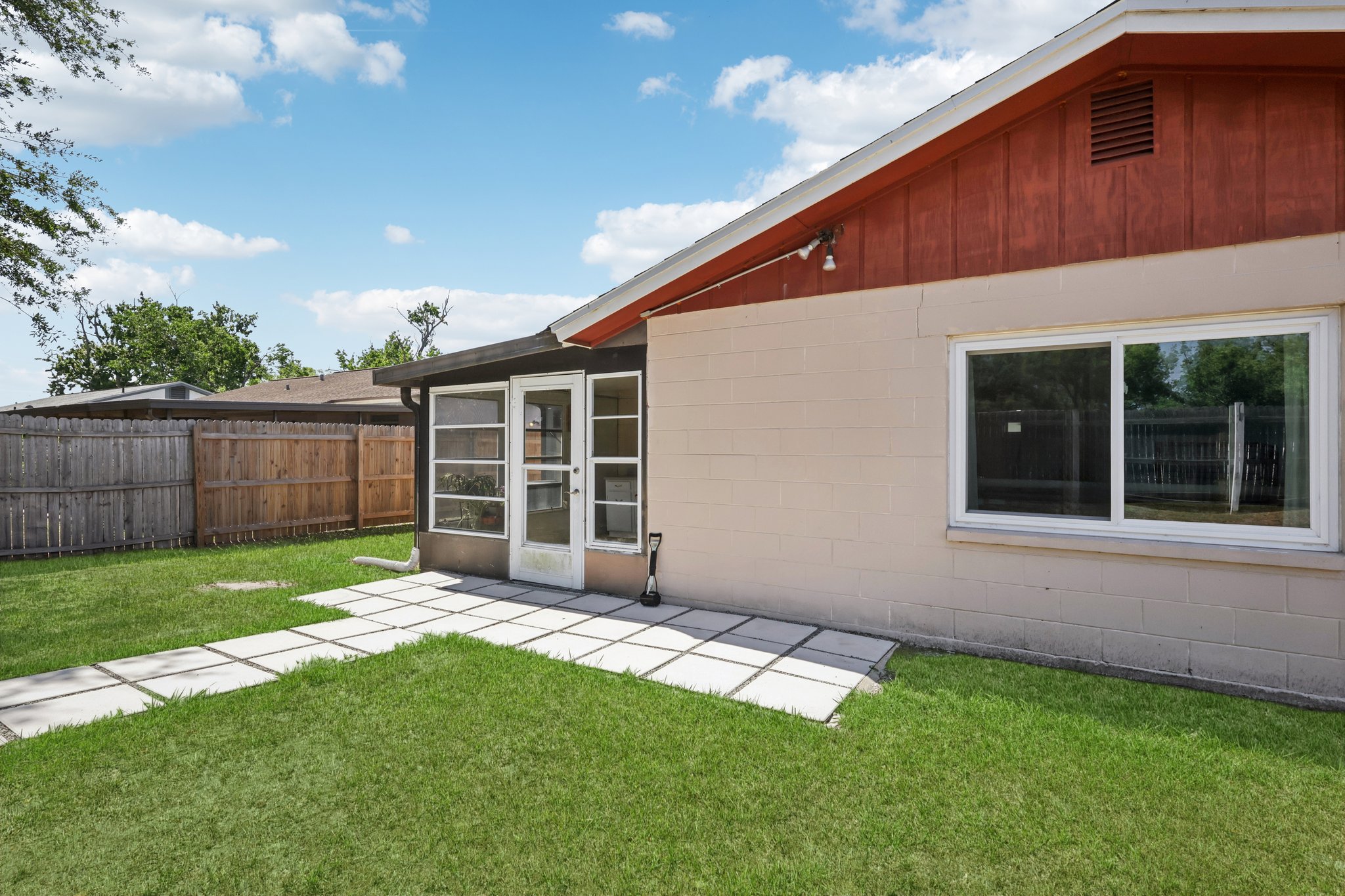 - 3613 Coppertree Cir-L0505-035.jpg