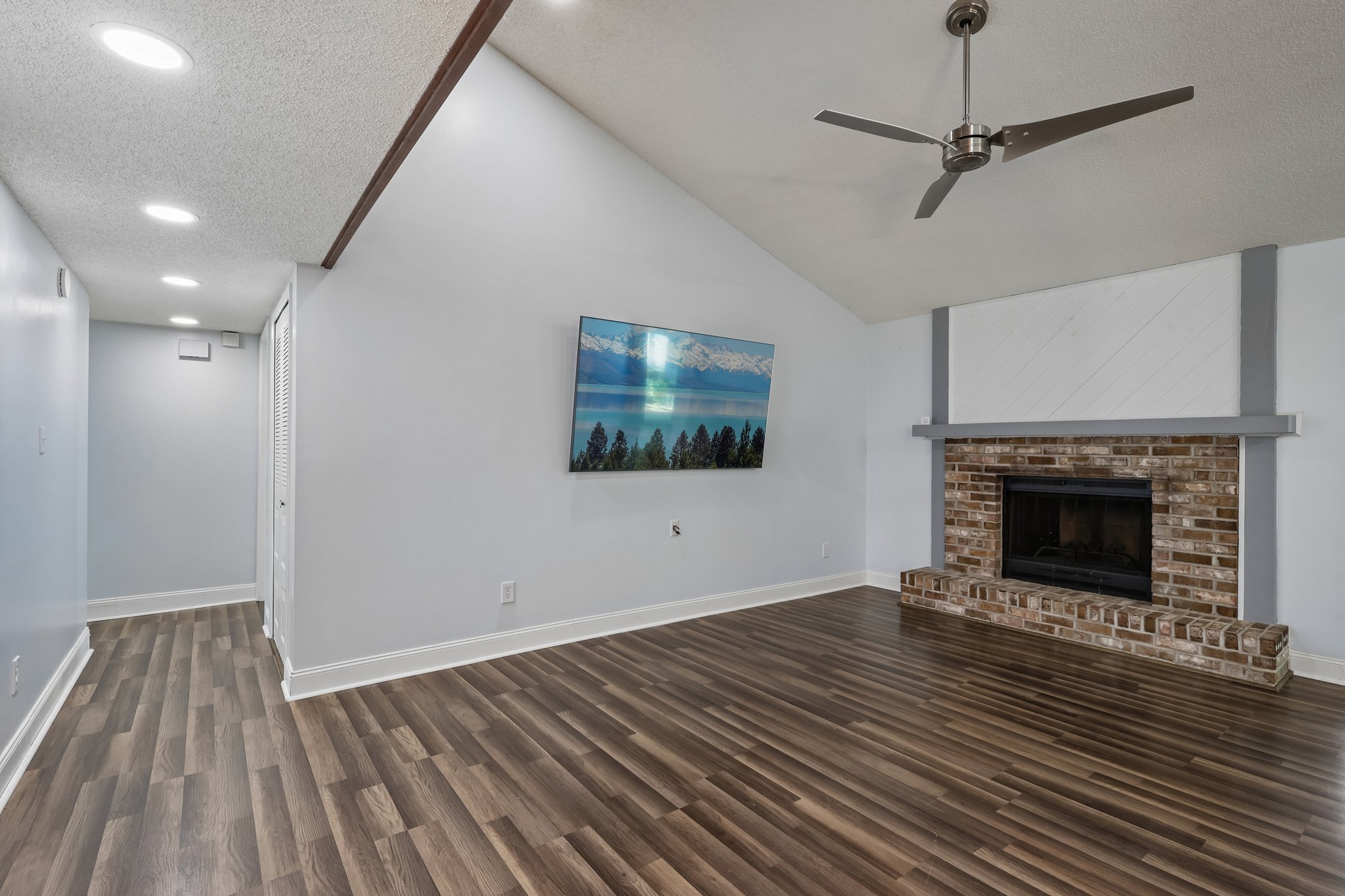 - 3613 Coppertree Cir-S0505-005.jpg