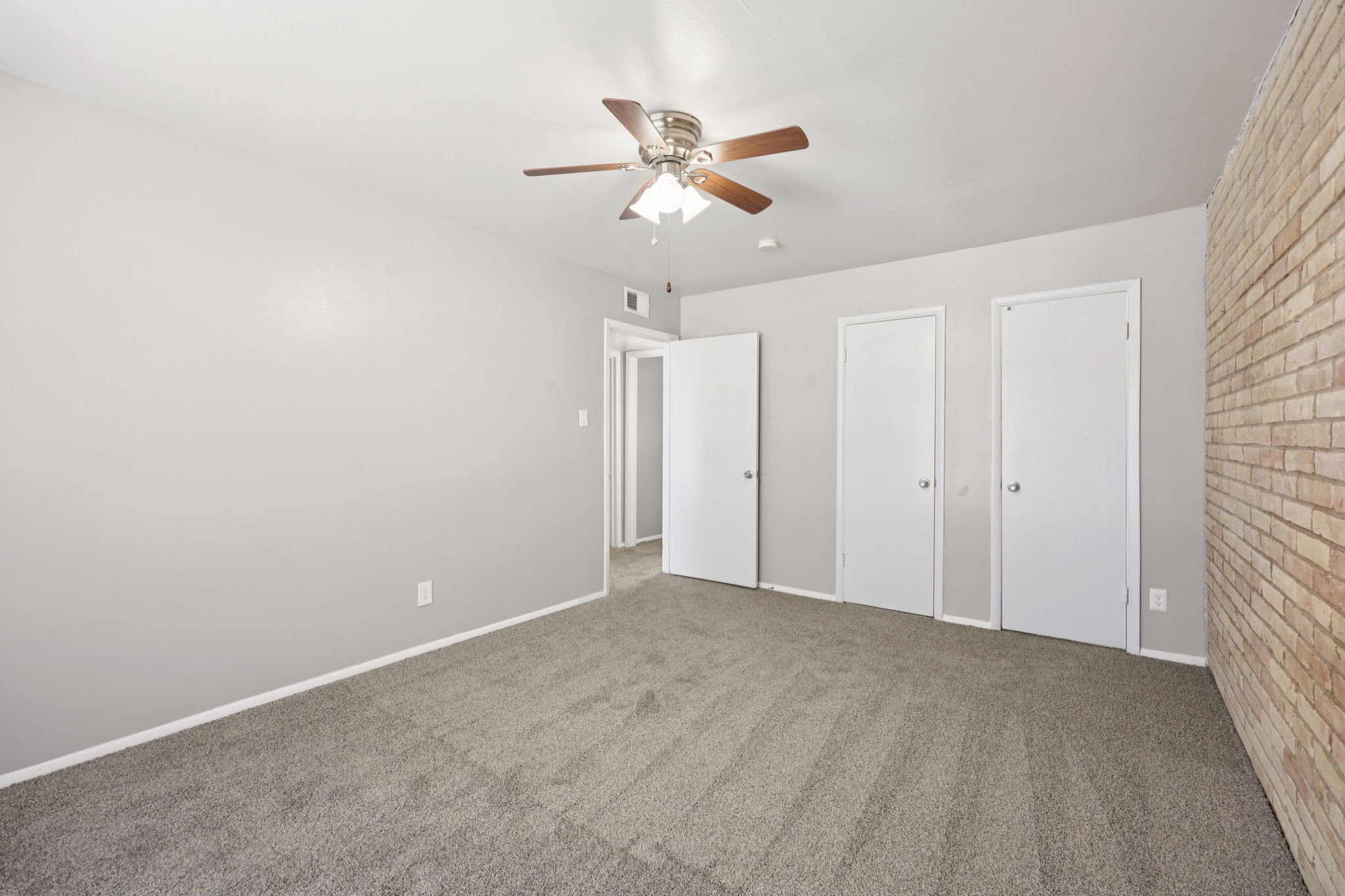 Dexter Ave - Unit B23 - 013