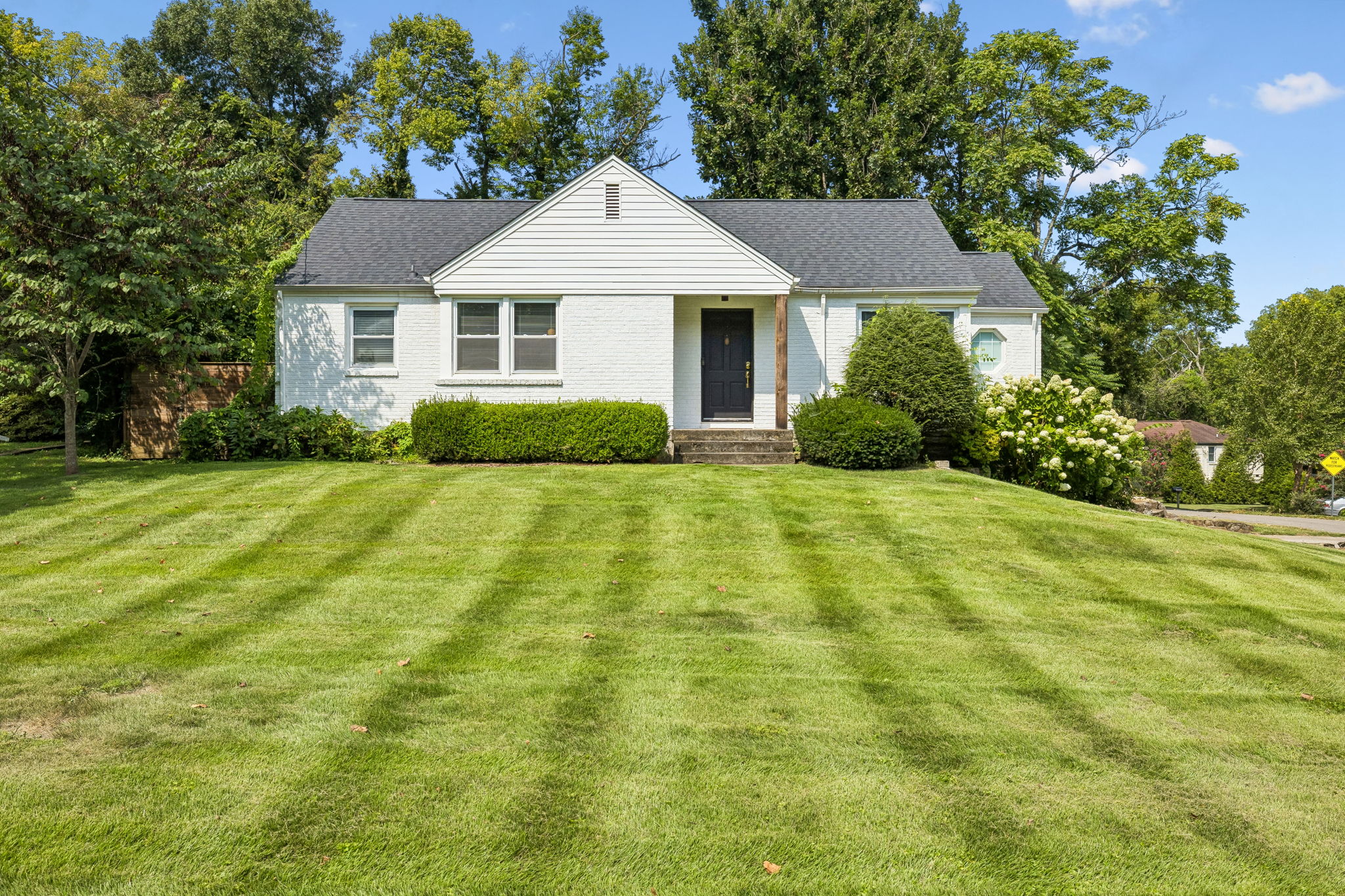3613 General Bate Dr, Nashville, TN