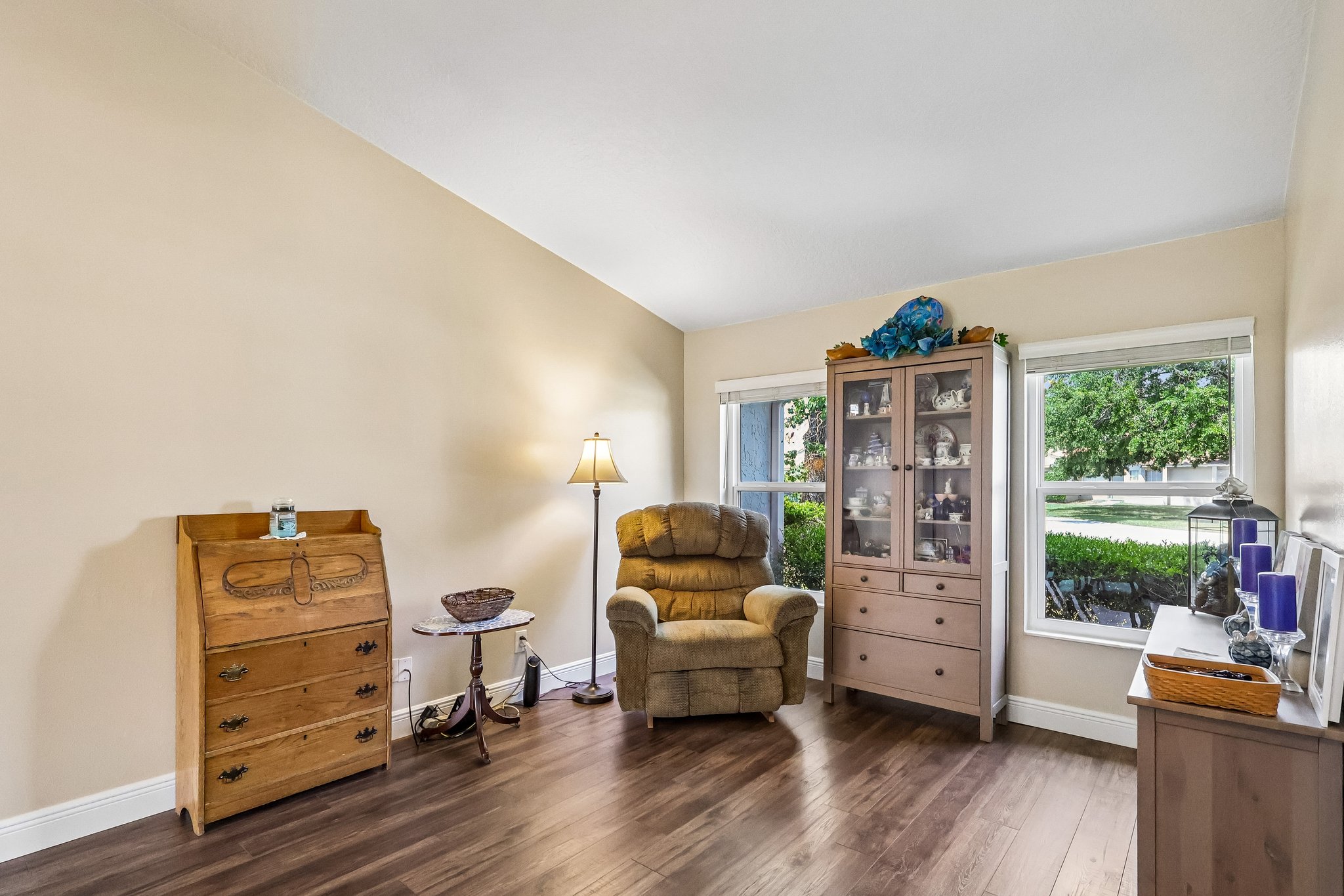 Stonehaven Ct-S0605-017.jpg