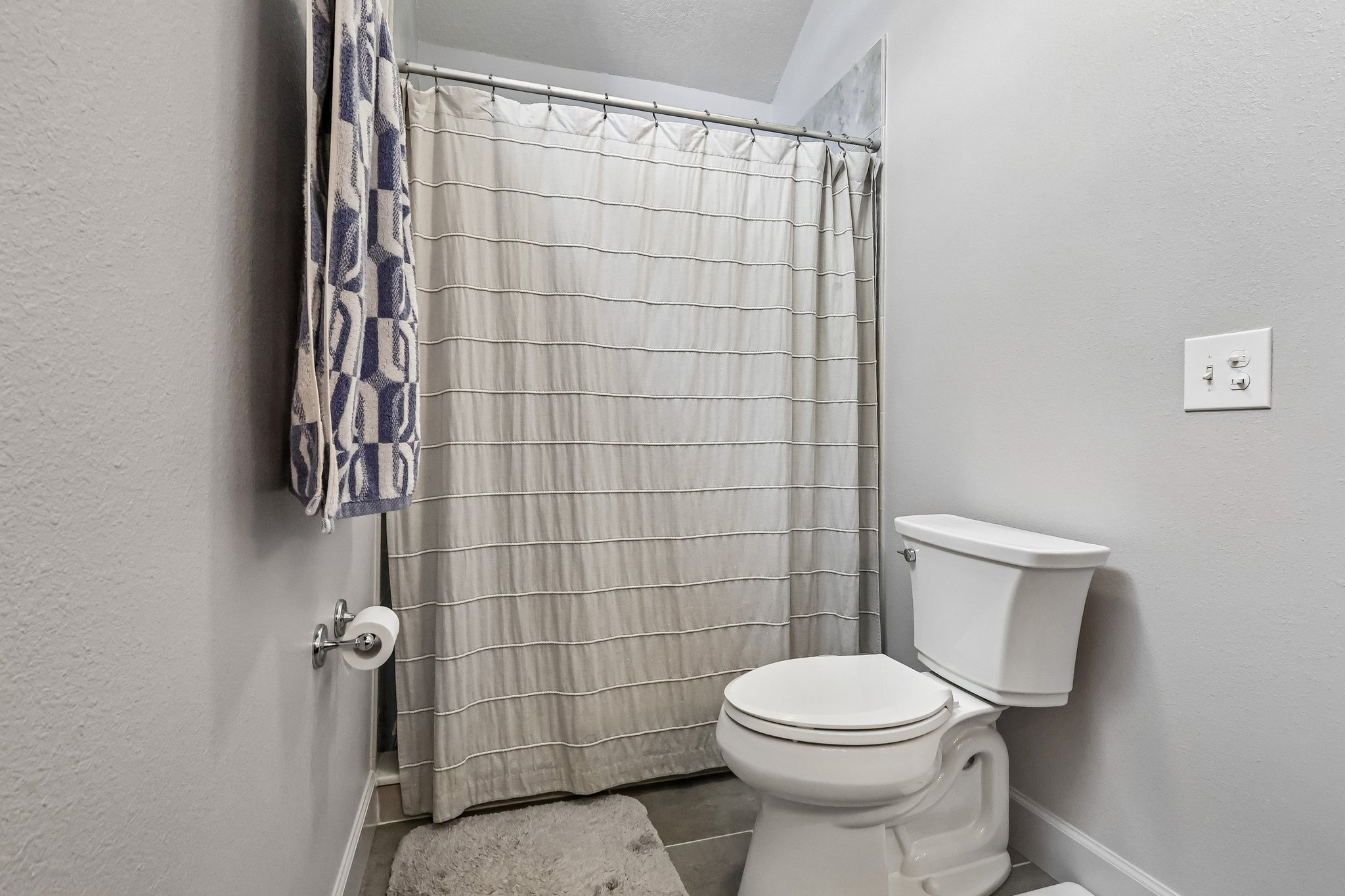 Stonehaven Ct-S0605-022.jpg