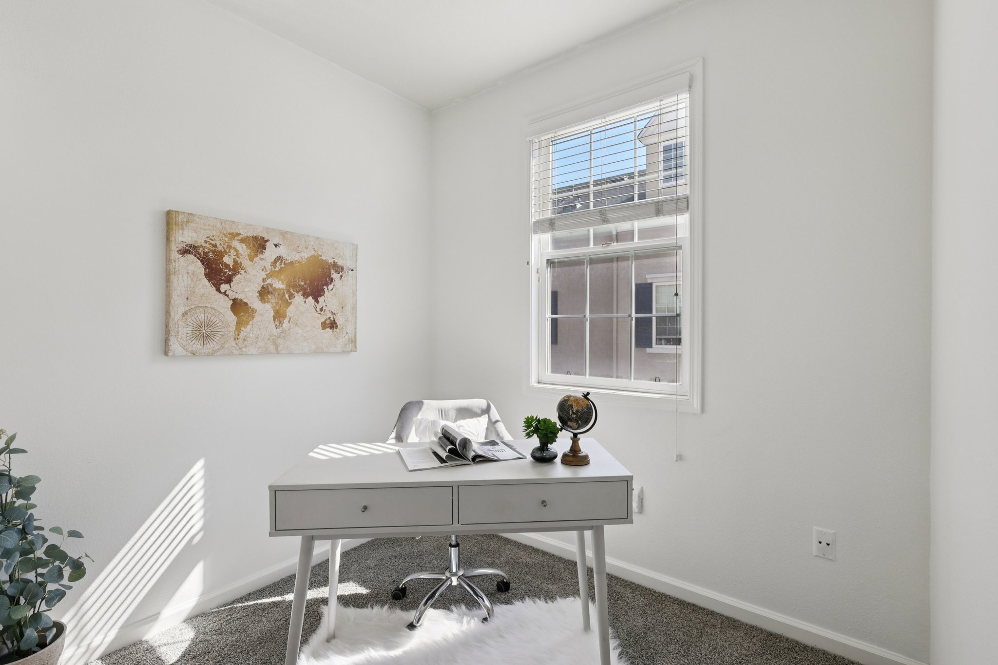 Whitworth Dr-S3003-018.jpg