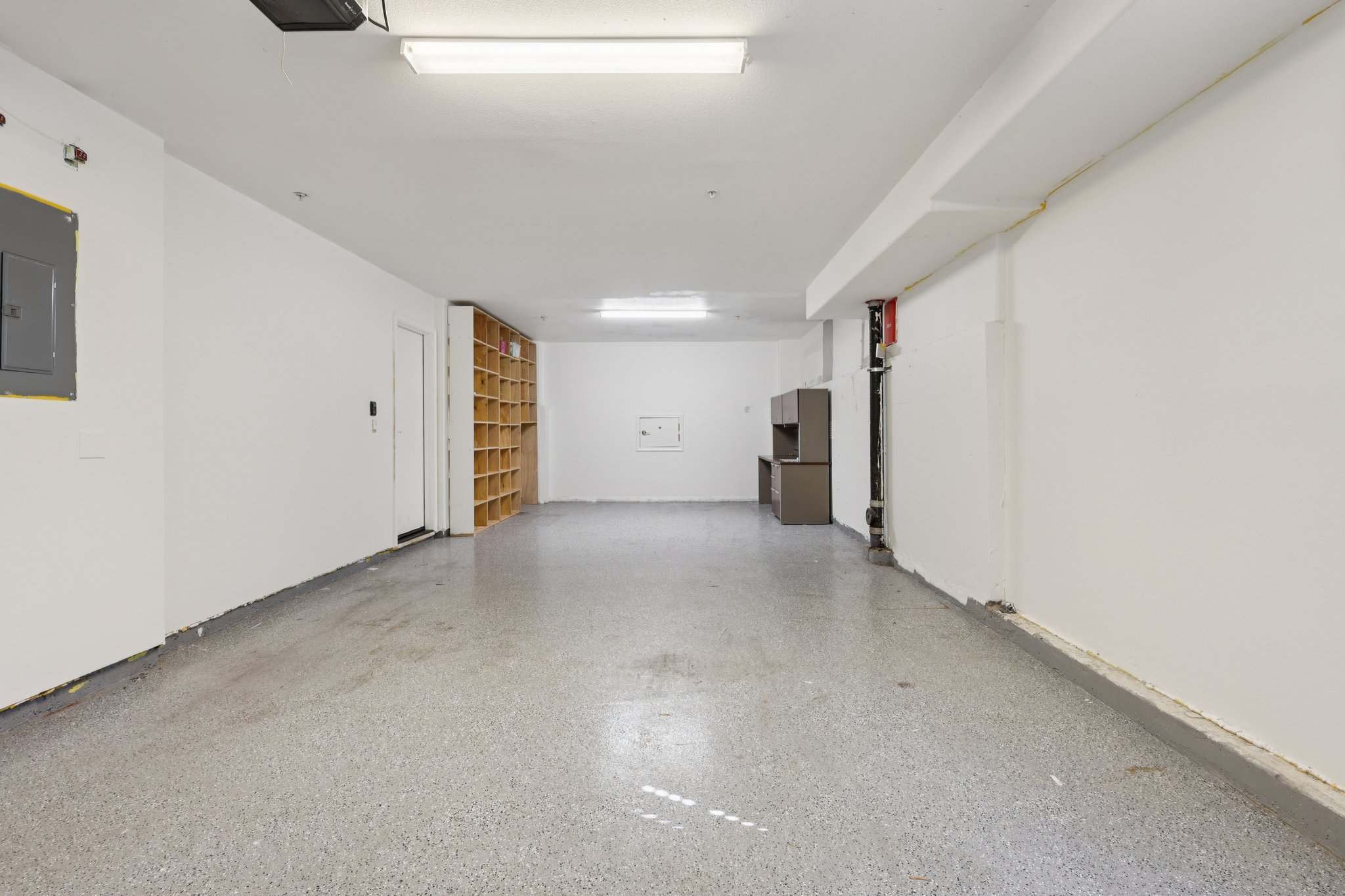 Whitworth Dr-S3003-034.jpg