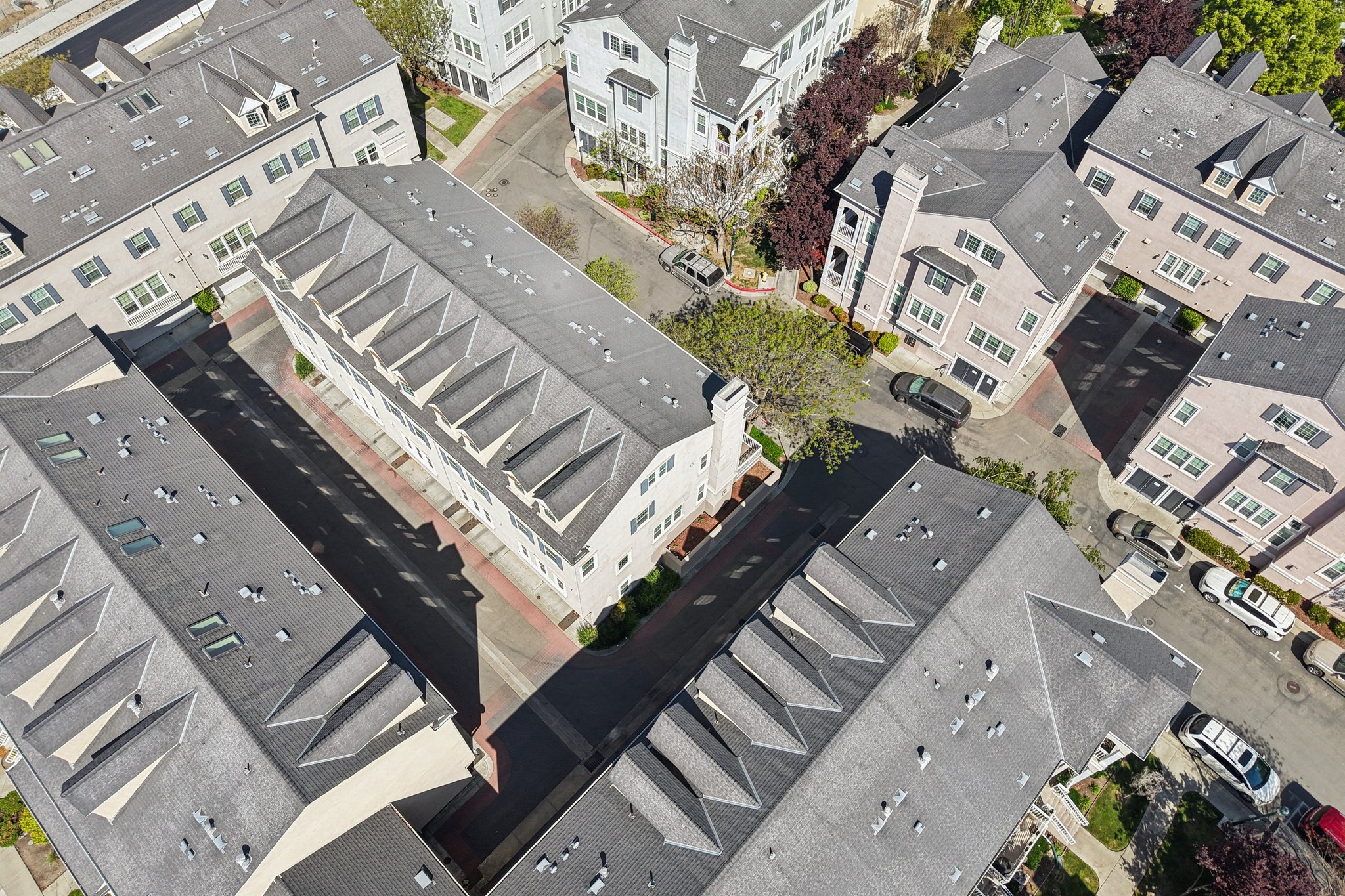 Whitworth Dr-S3003-040.jpg