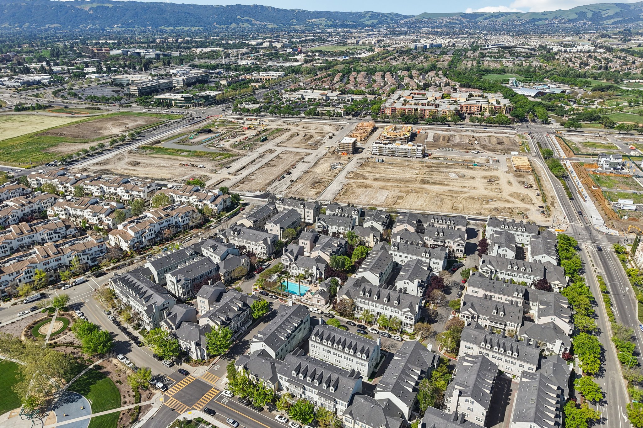 Whitworth Dr-S3003-045.jpg