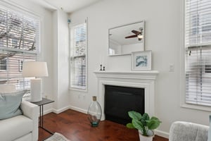 Whitworth Dr-S3003-008.jpg