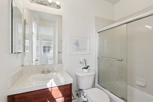 Whitworth Dr-S3003-022.jpg