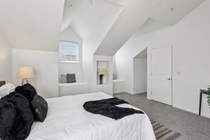 Whitworth Dr-S3003-029.jpg