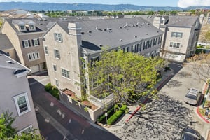 Whitworth Dr-S3003-048.jpg