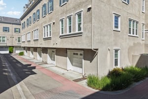 Whitworth Dr-S3003-049.jpg