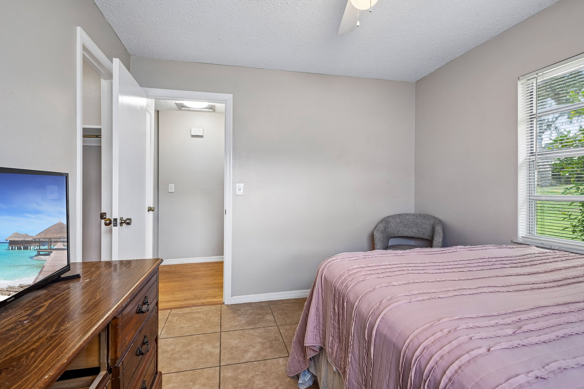 Hickory St-S0209-019.jpg