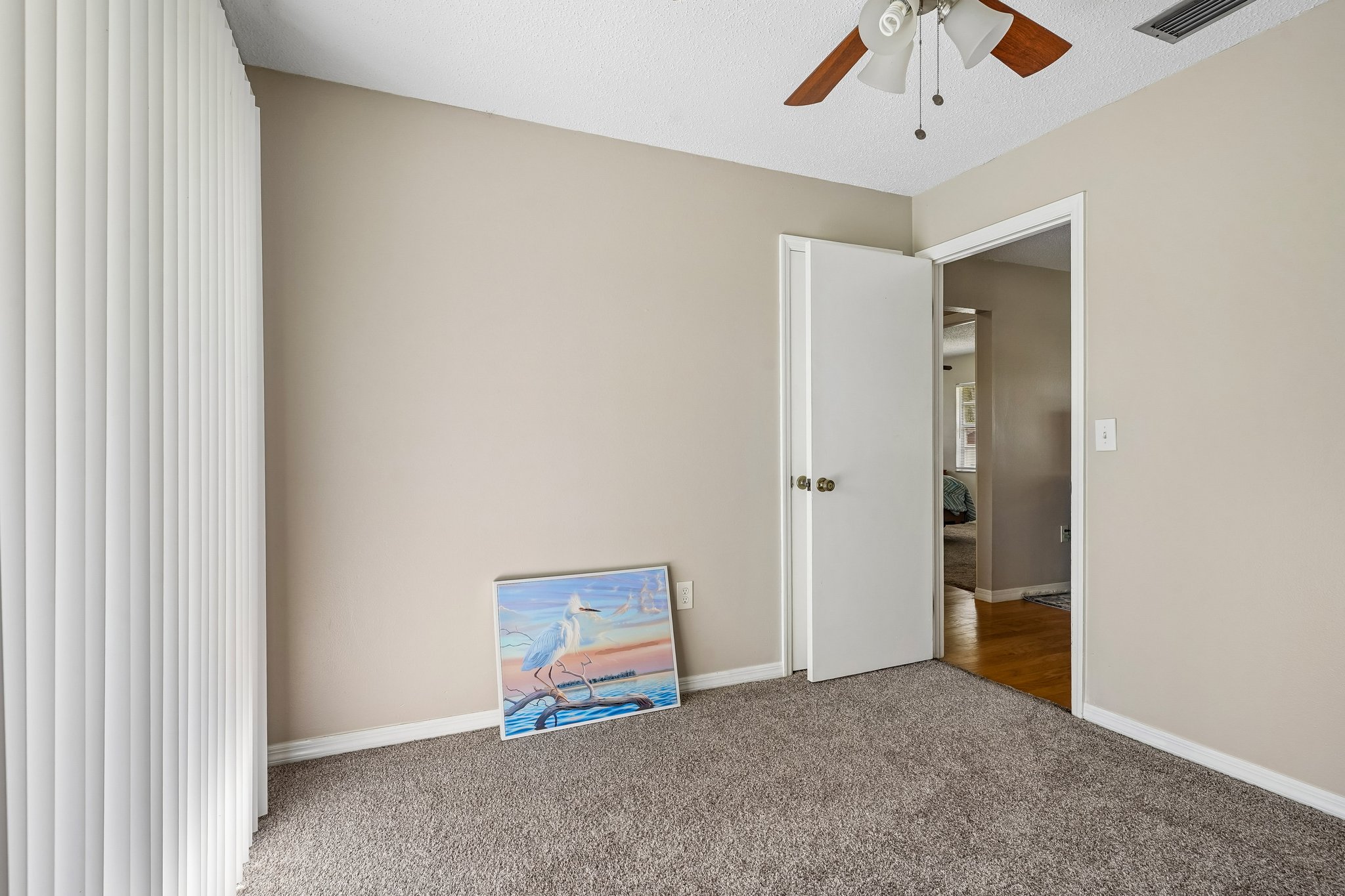Hickory St-S0209-023.jpg