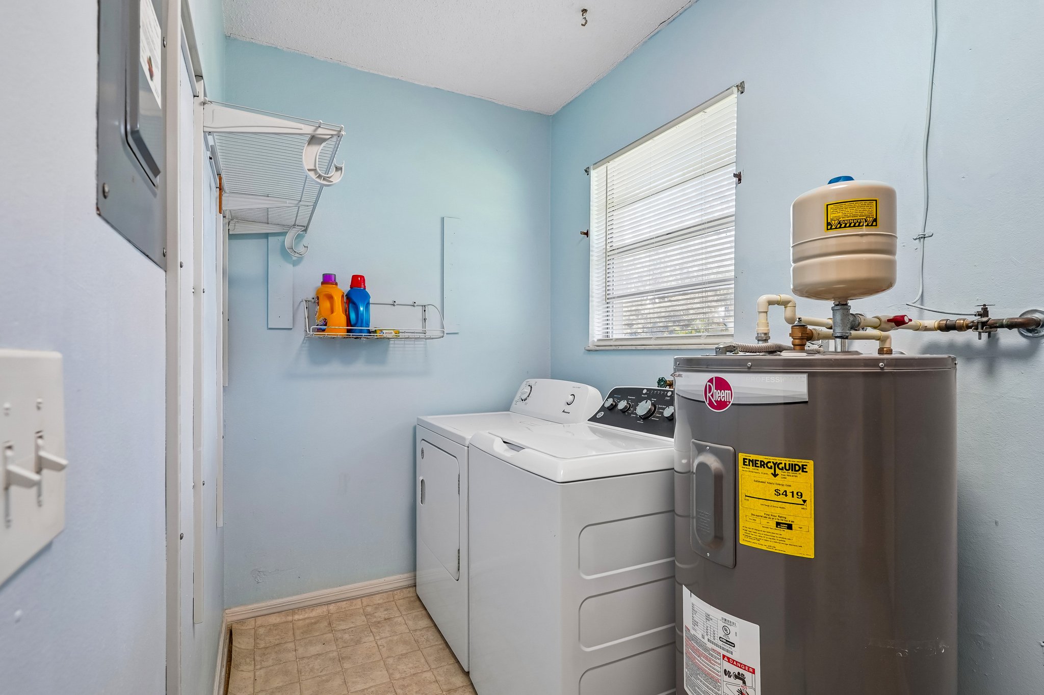 Hickory St-S0209-024.jpg