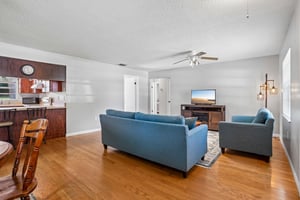 Hickory St-S0209-004.jpg