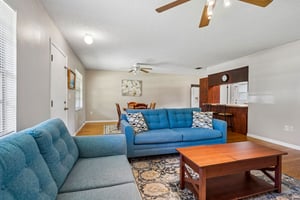 Hickory St-S0209-007.jpg