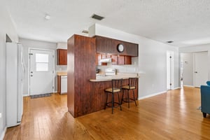 Hickory St-S0209-008.jpg
