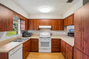 Hickory St-S0209-012.jpg