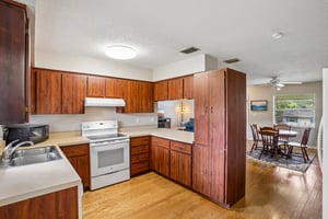 Hickory St-S0209-013.jpg