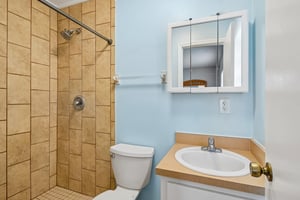 Hickory St-S0209-017.jpg
