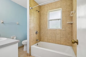 Hickory St-S0209-020.jpg