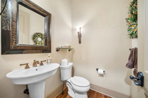  Photo 47