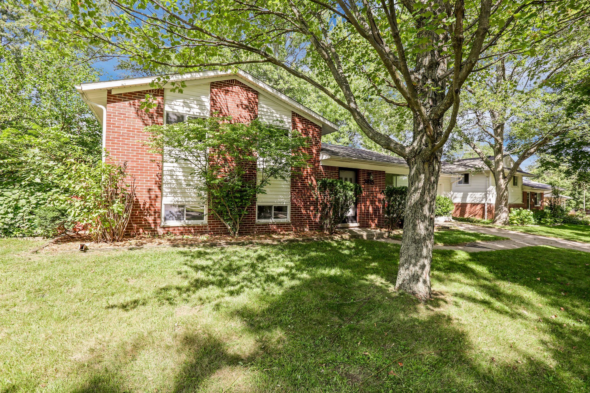 3615 Cushing Ct, Dexter, MI 48130 Stylish Detroit