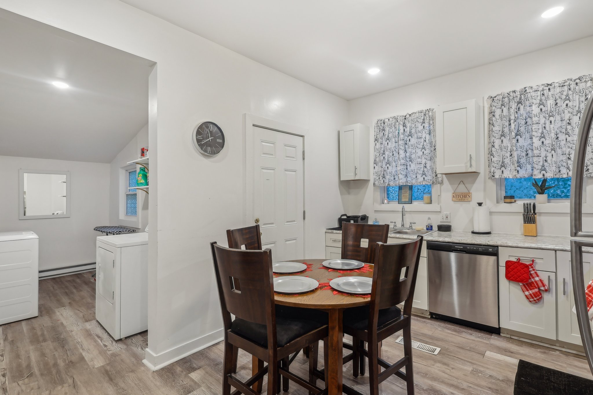 Newton Ave-3105-013.jpg