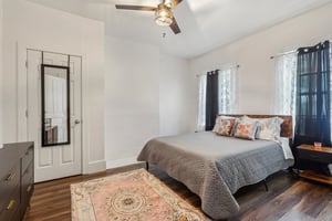 Newton Ave-3105-023.jpg