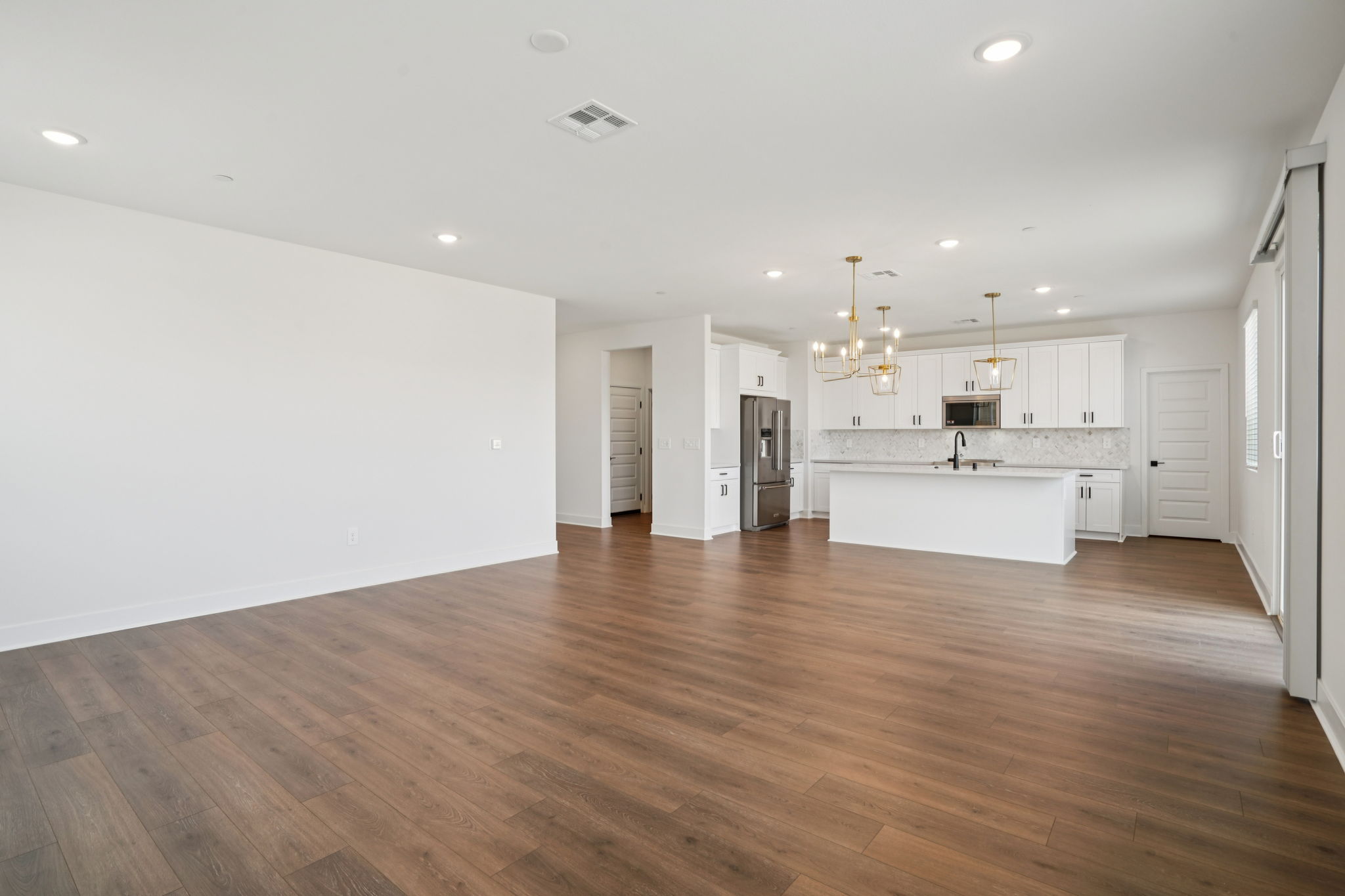 36156 Cameron Place-S1302-001