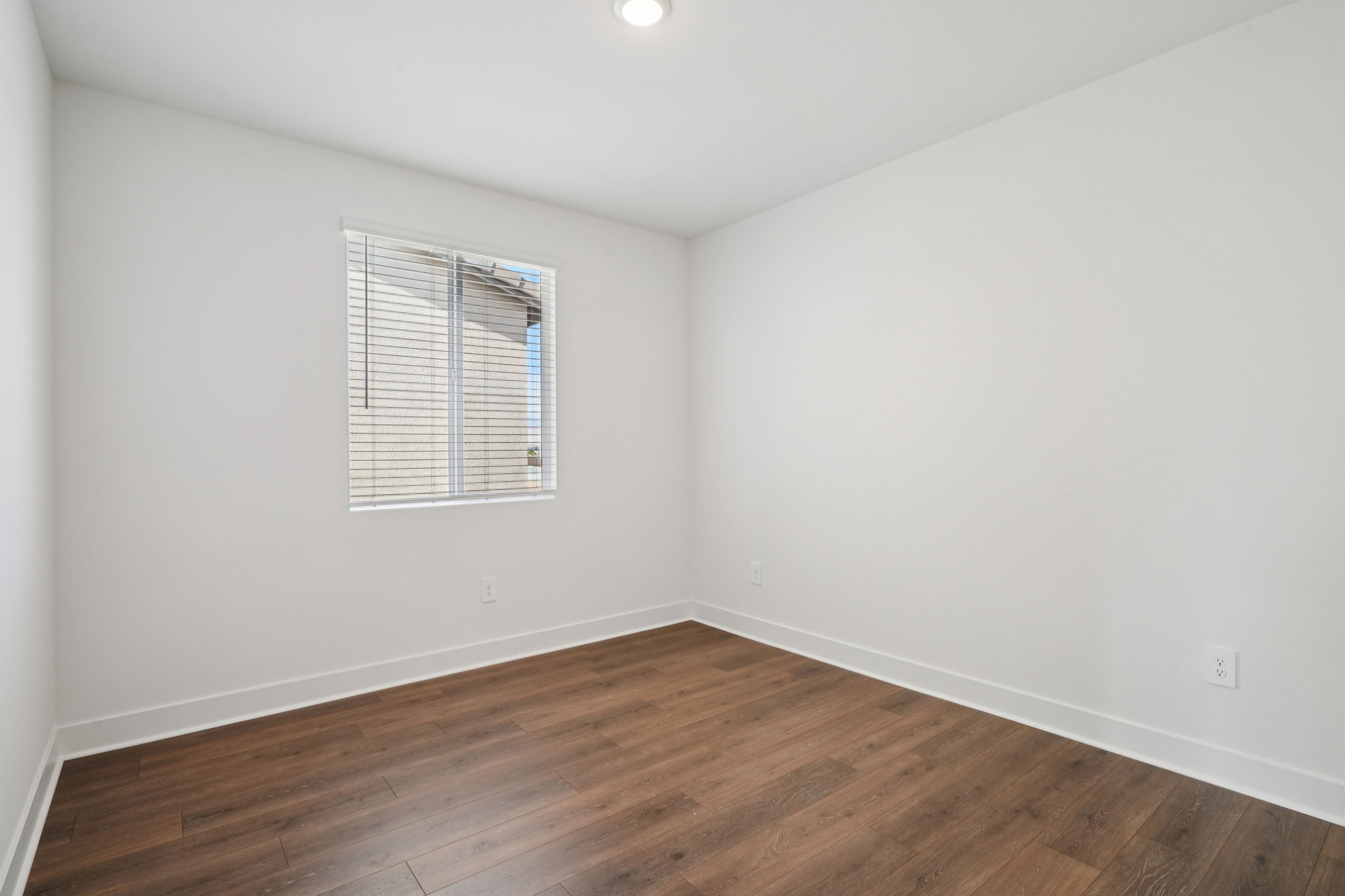 36156 Cameron Place-S1302-023