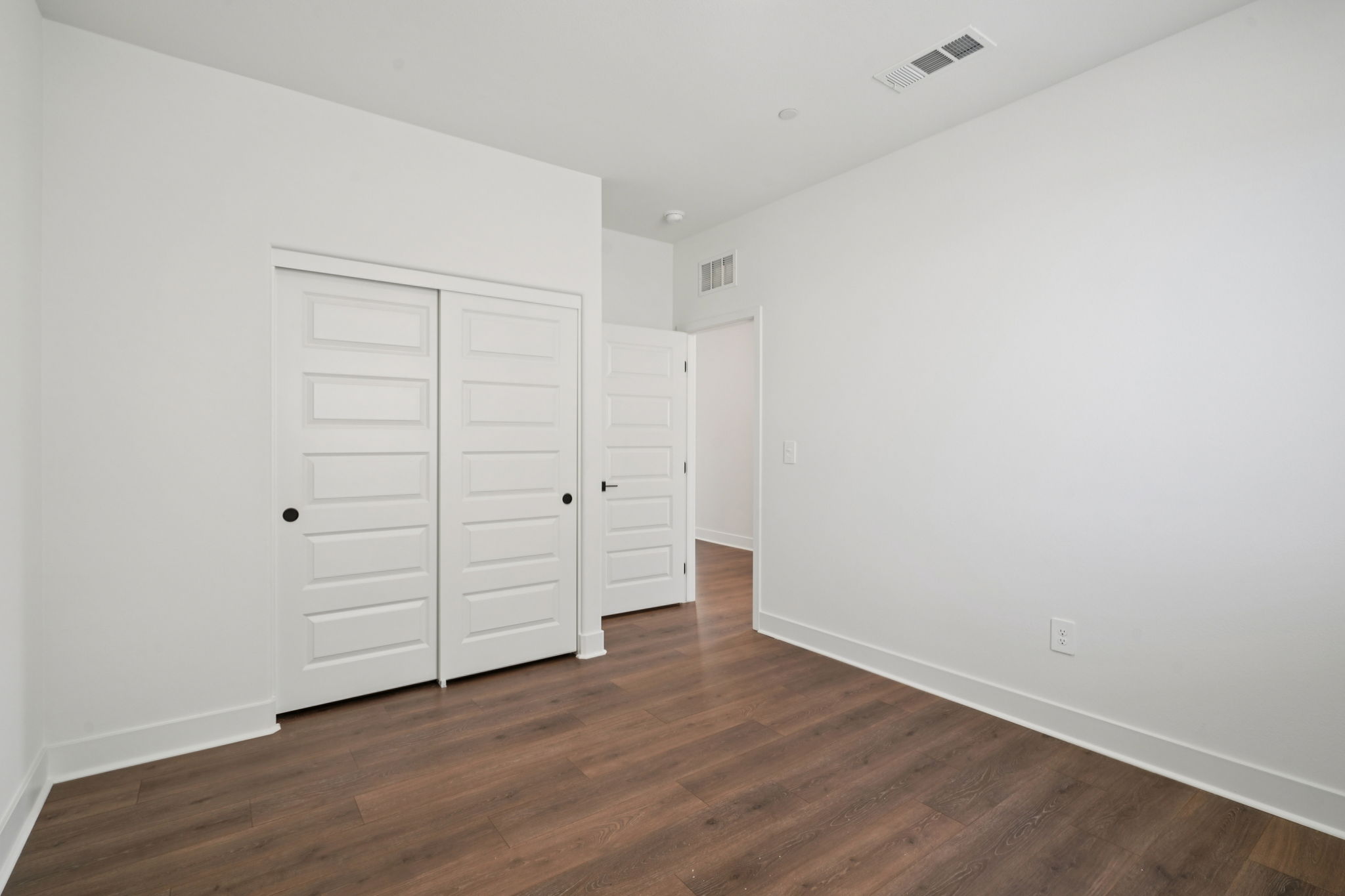 36156 Cameron Place-S1302-024