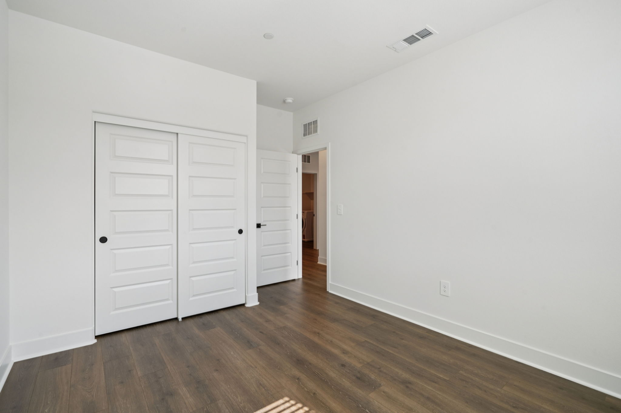 36156 Cameron Place-S1302-027